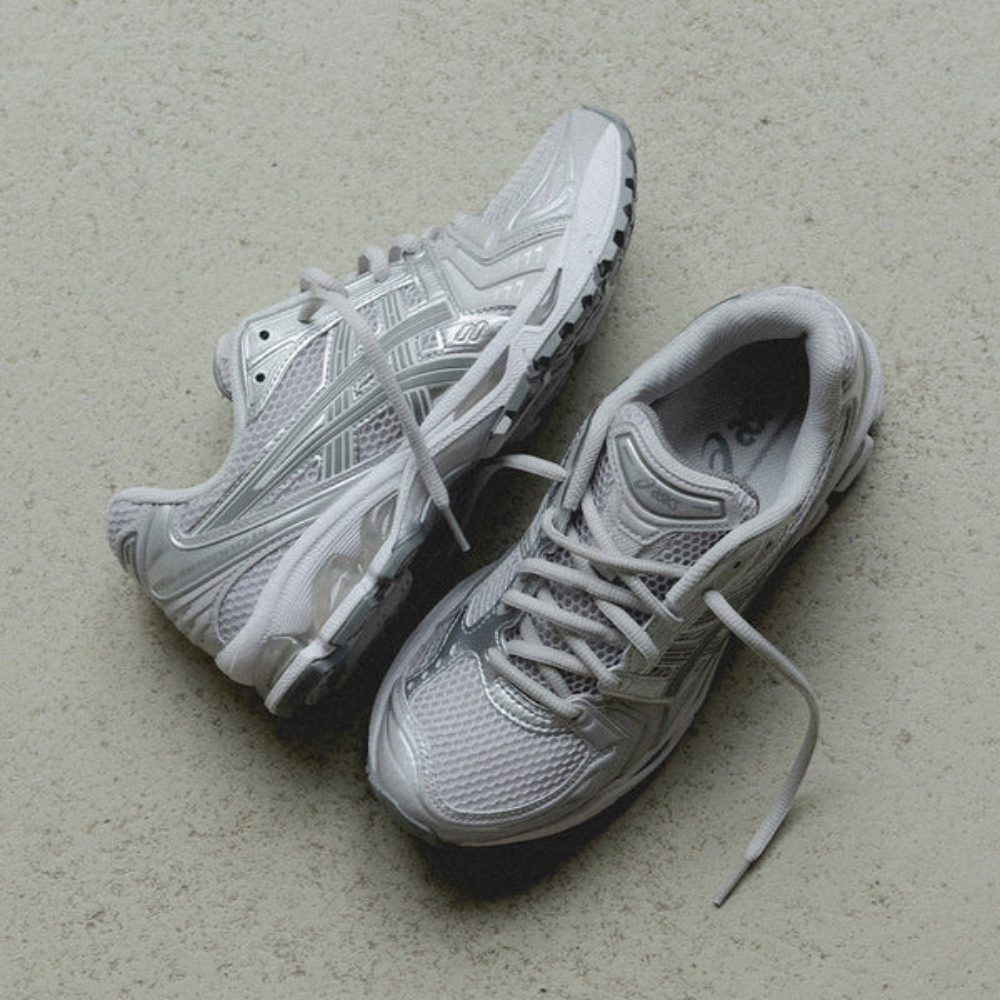 gel sneakers
